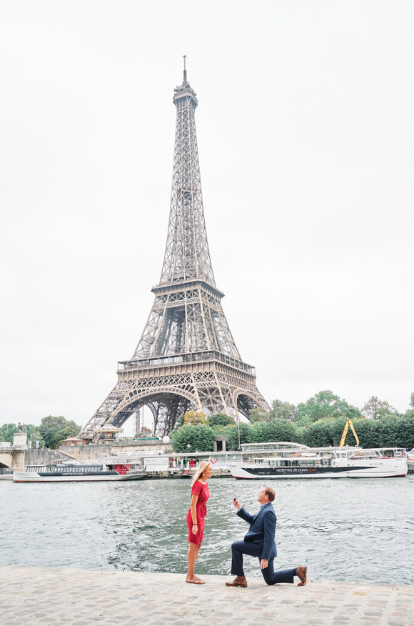 paris surprise proposal photographer